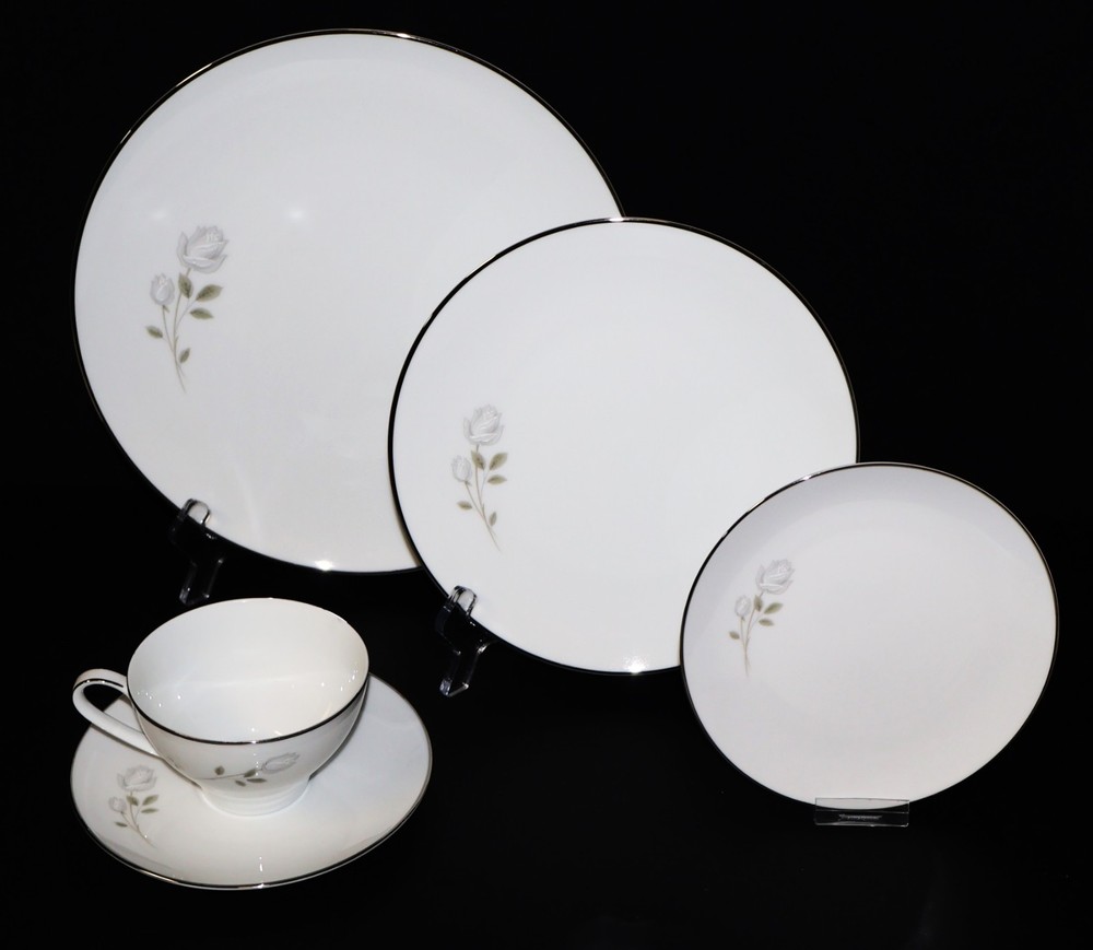 Noritake Altadena 5-Piece Place Setting #6437 | Multiple Sets Available
