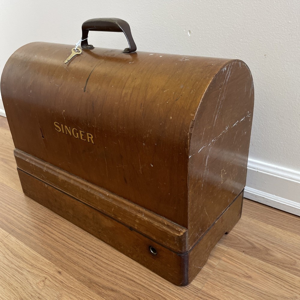 Authentique Singer Sewing Machine 99-13, With Case Sew A+, Ship Fast UPS