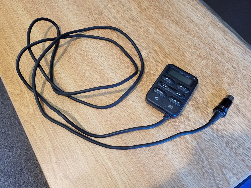 Chrysler Branded CD Changer Control Unit OEM P04796875