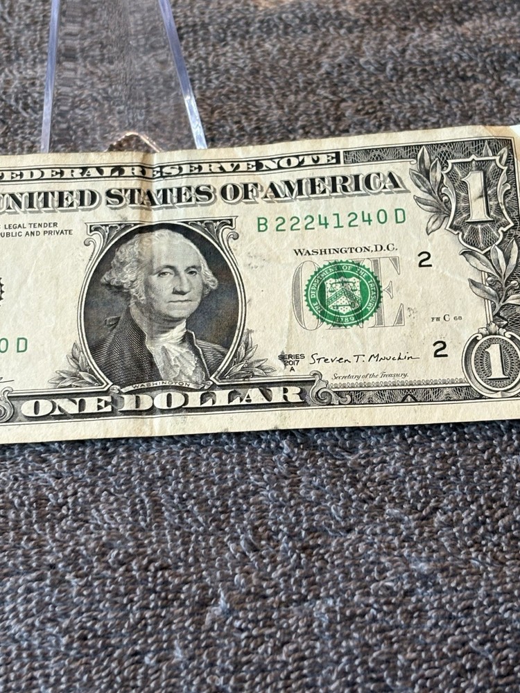 Mid Alignment Edges Dollar Bill