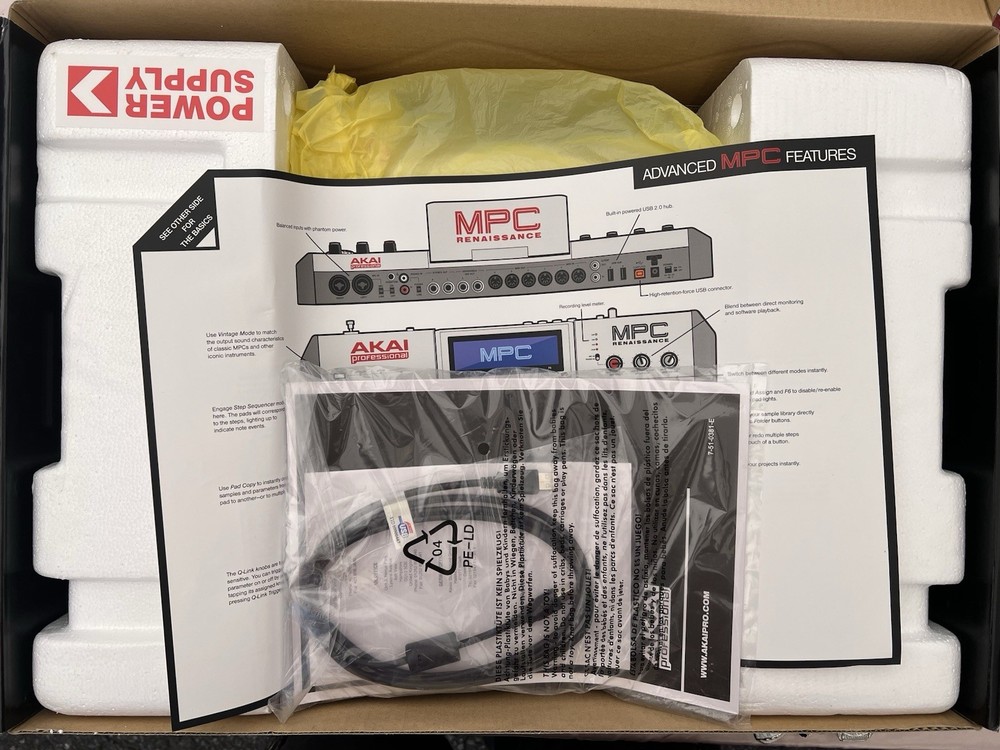 AKAI MPC Renaissance Sampler Sequencer Professional Controller Brand New Open