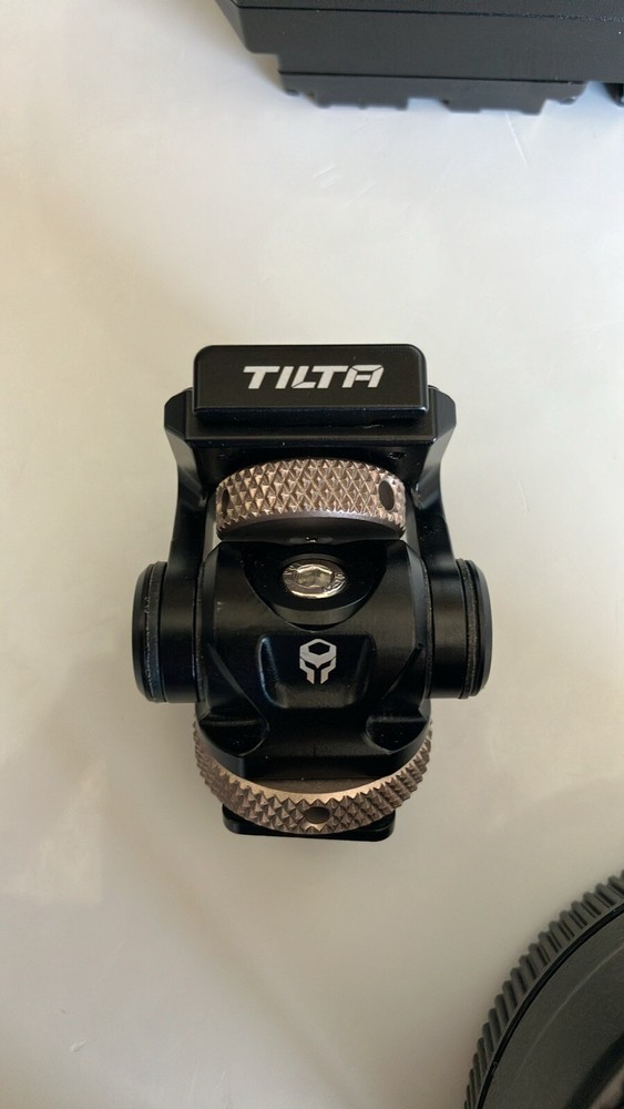 RED KOMODO 6K PACKAGE w/ Accessories