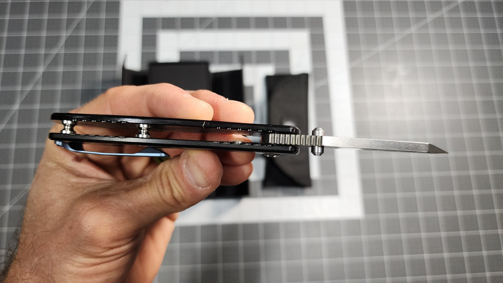 Kizer Knives Ki3480 Rogue - EUC