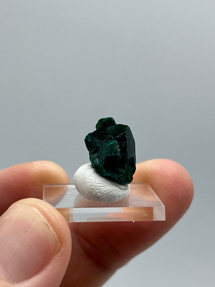 Dioptase A