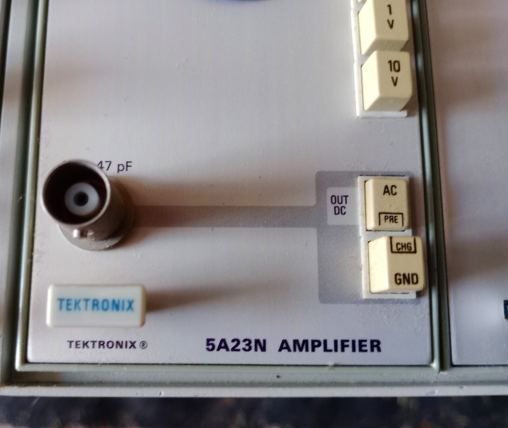 TEKTRONIX 5A23N AMPLIFIER