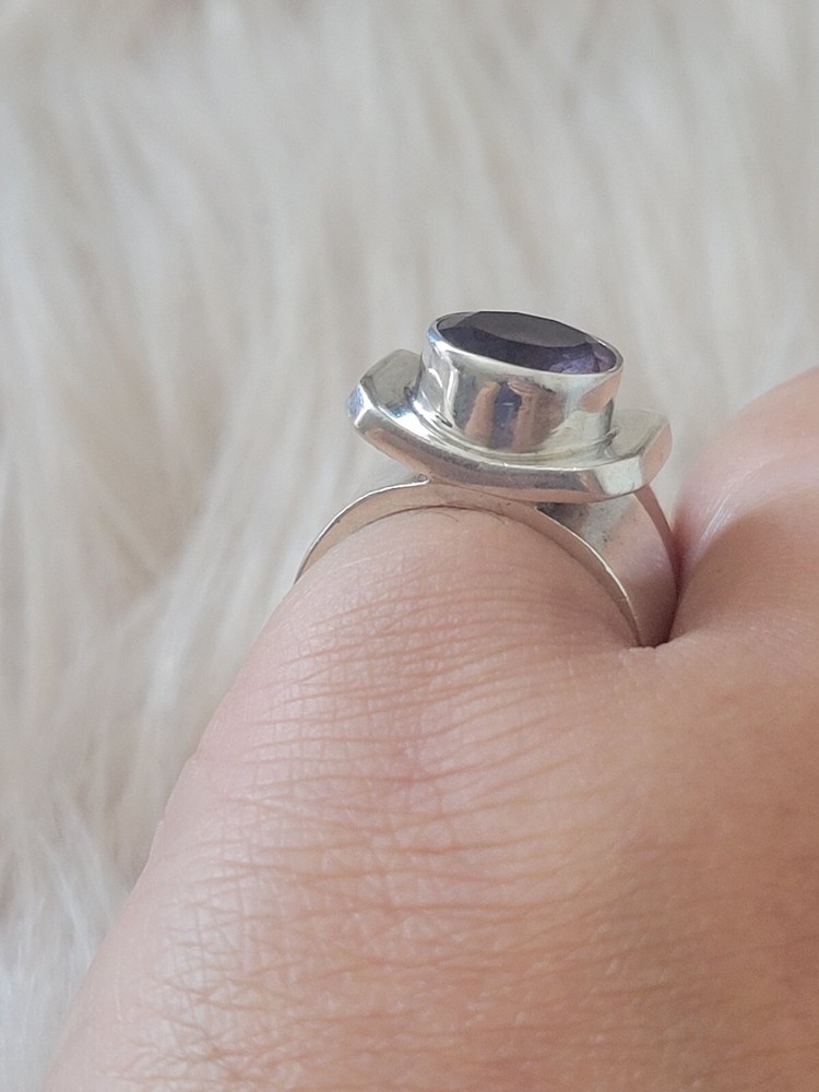 925 solid Sterling Silver & amethyst handmade ring size 6