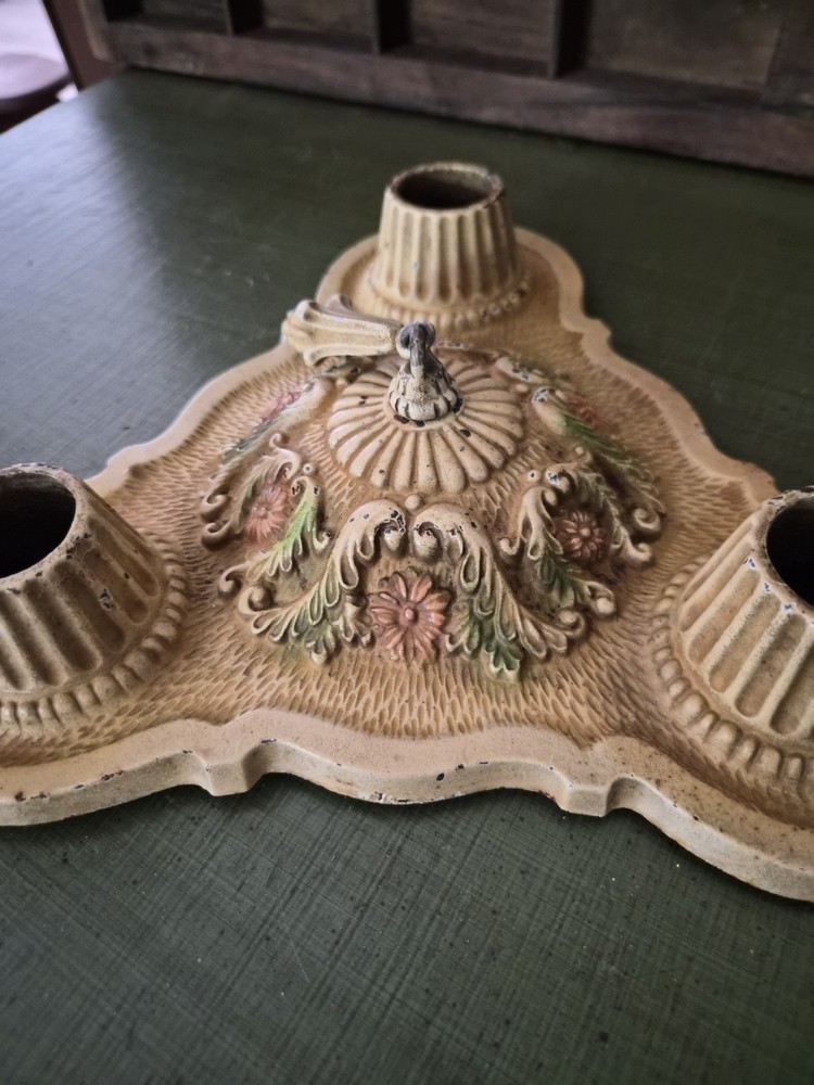 ART DECO THREE-LIGHT CEILING LIGHT FIXTURE FLUSH MOUNT 1930'S CAST IRON