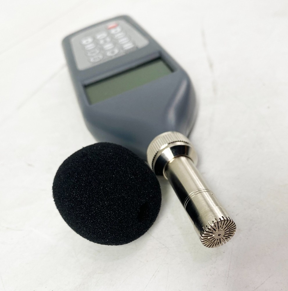 Sound Level Meter Handheld Noise Spectrum Analyzer with Range 25dB~130dB (A)