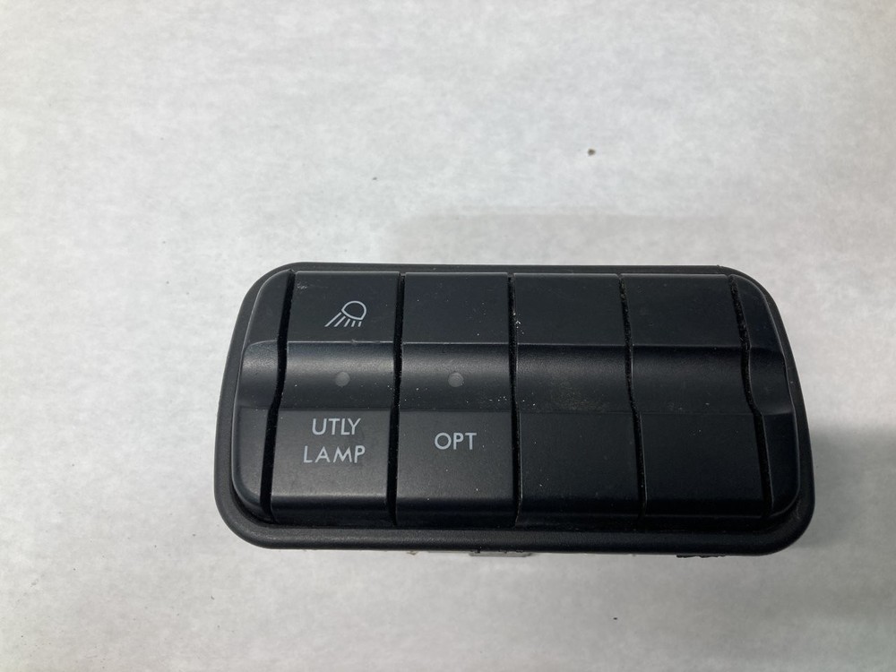 2008-2021 Freightliner CASCADIA SWITCH Dash Panel - Used