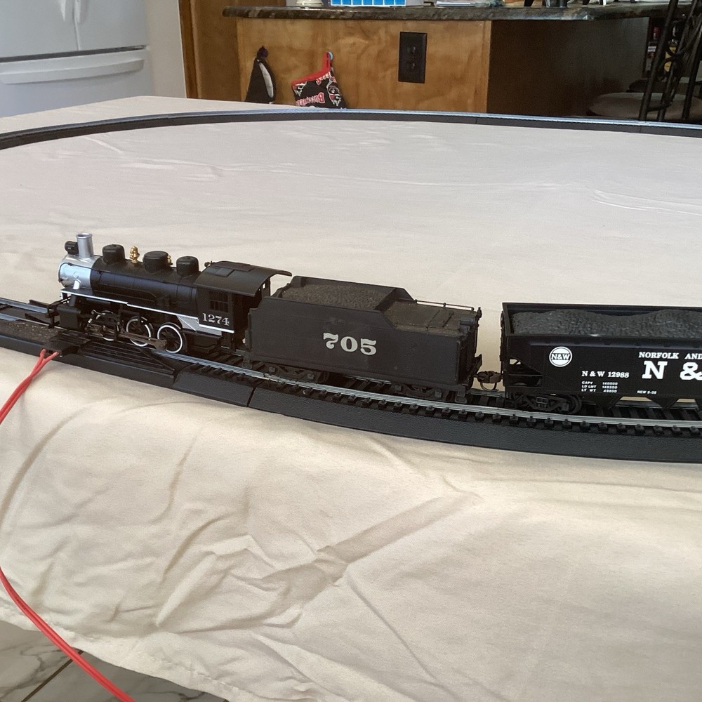 Bachmann EZ Track HO-Scale Model Train Set