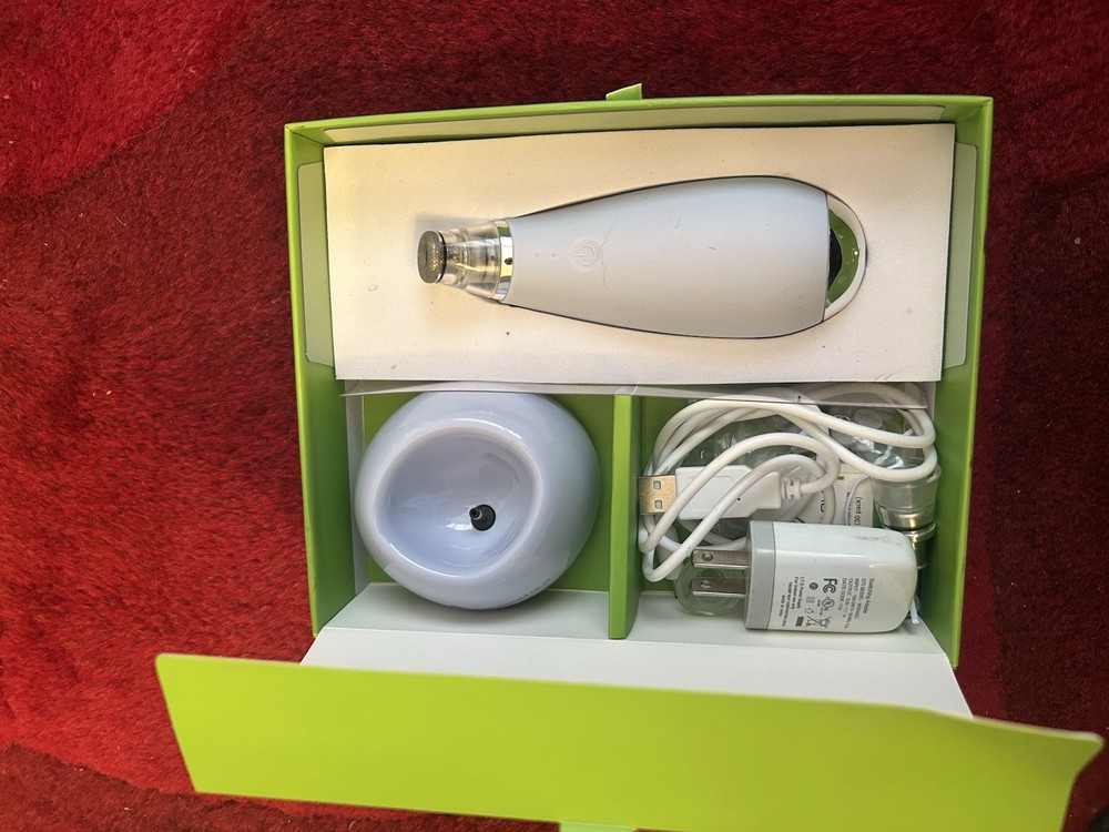Microderm GLO Mini Diamond Microdermabrasion Machine Suction Pro Skincare Sealed