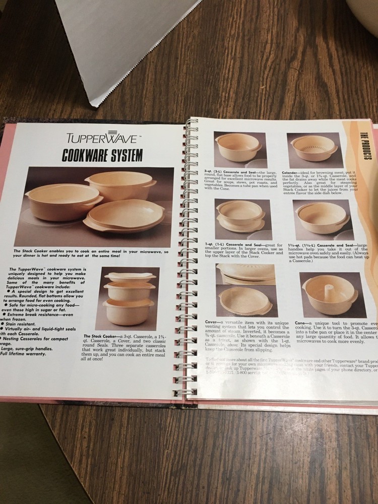 Tupperware Stack Cooked Meals 6 Piece Set Plus Cookbook