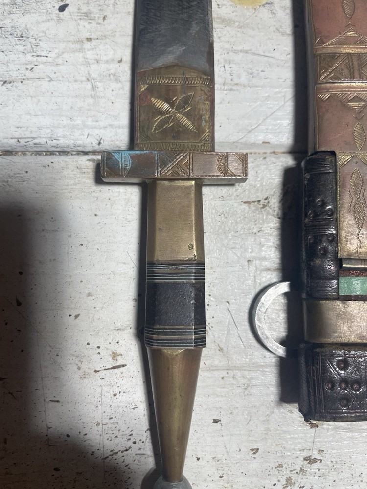 Antique Tuareg Dagger.