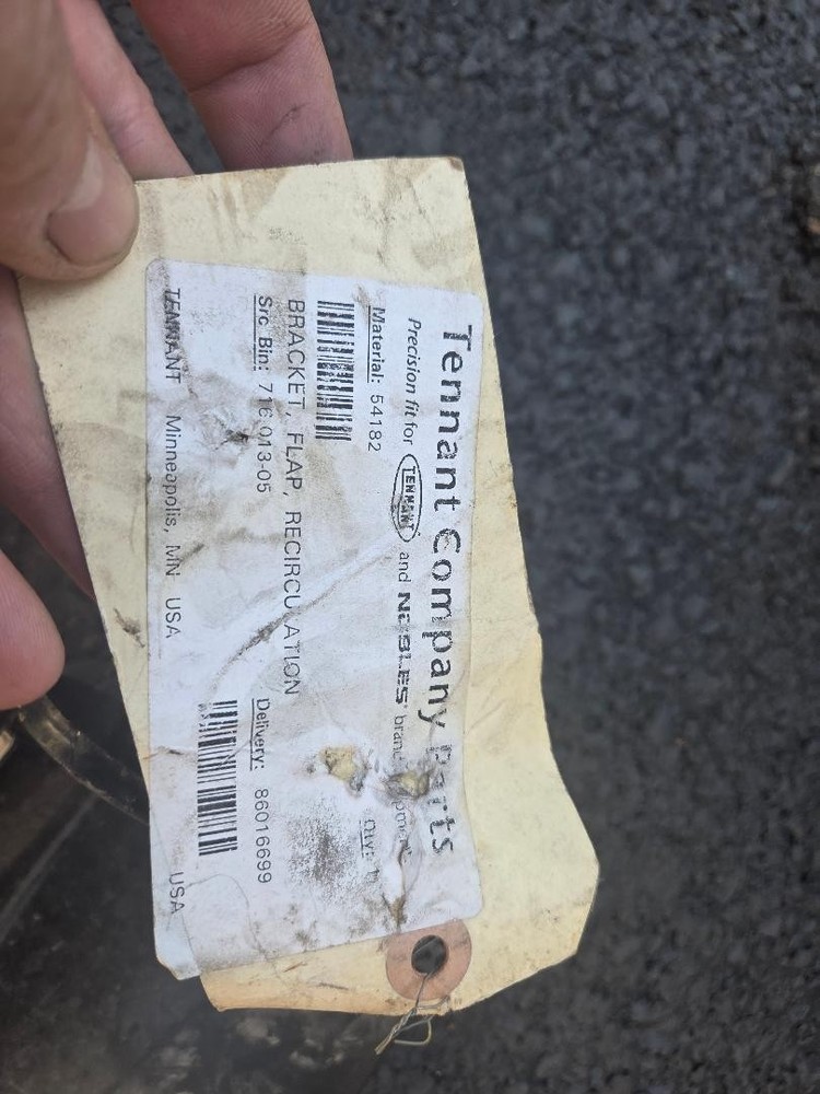 54182 Bracket Flap Recirculation TENNANT