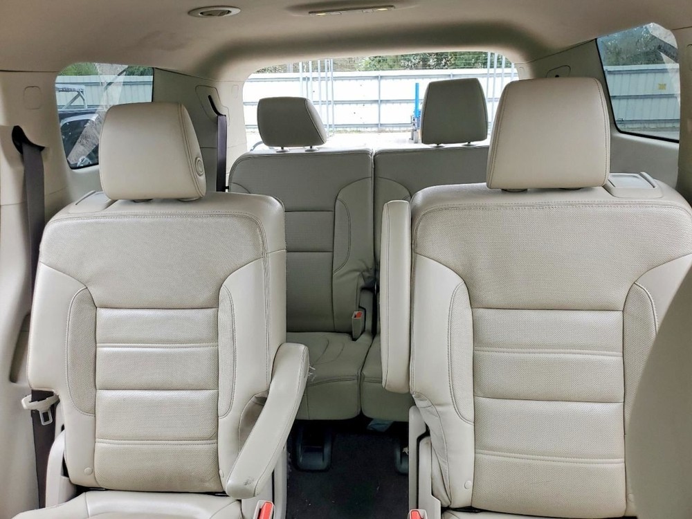 ACADIA 2017 Glove Box 4996024