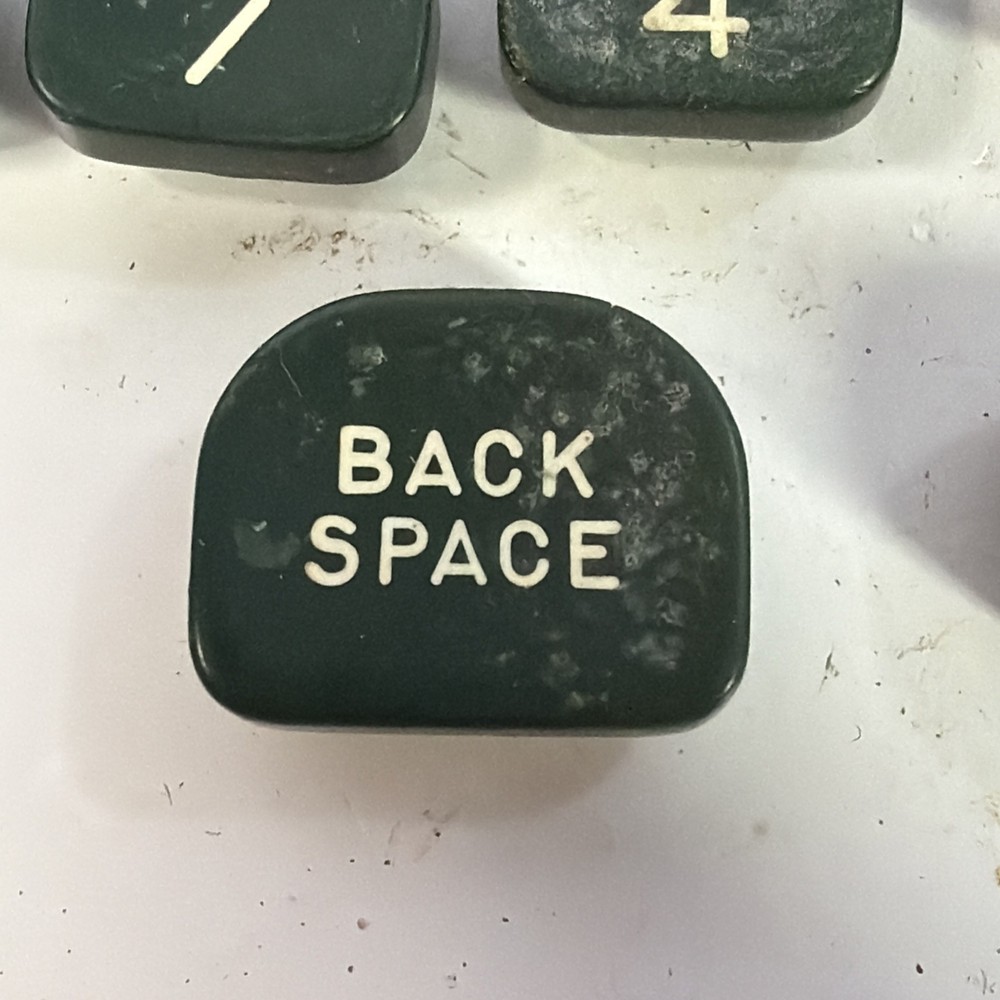 1950's Royal Typewriter green plastic key - One Replacement Typewriter Key