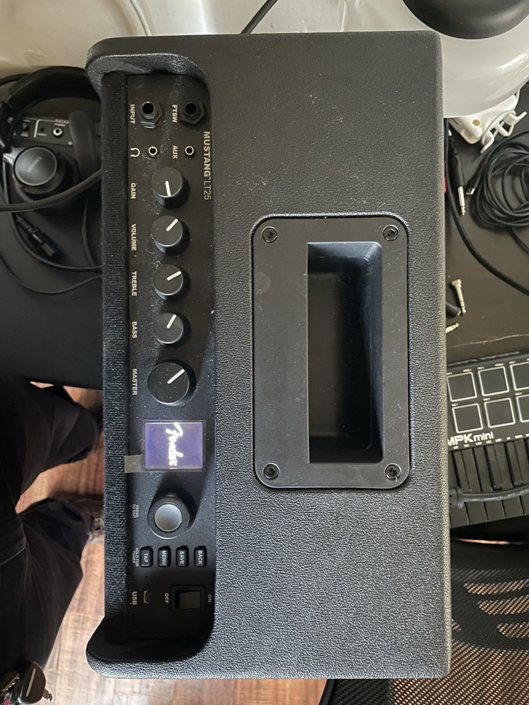 Fender Mustang LT25 Amp!