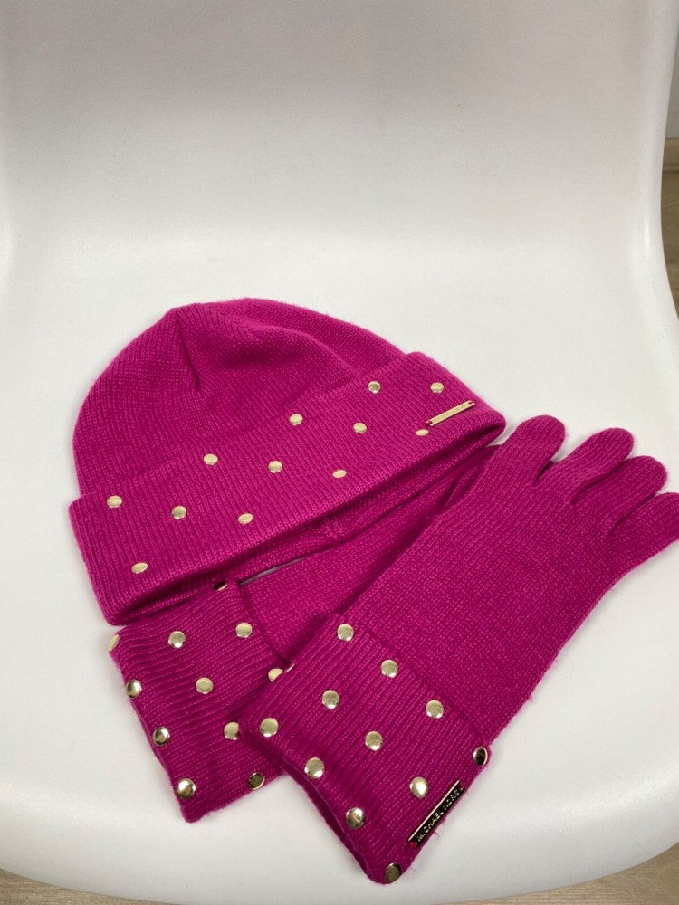 Michael Kors Beanie + Gloves Set