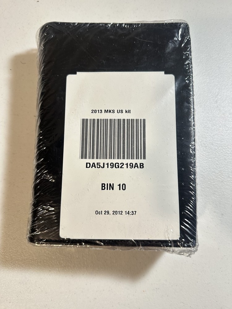 2013 Lincoln MKS Owners Manual Set