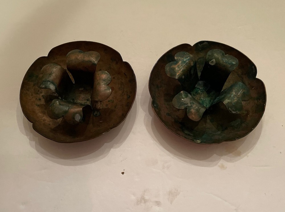 Vtg Pair Hammered Copper Candle Sticks Holders Handmade?