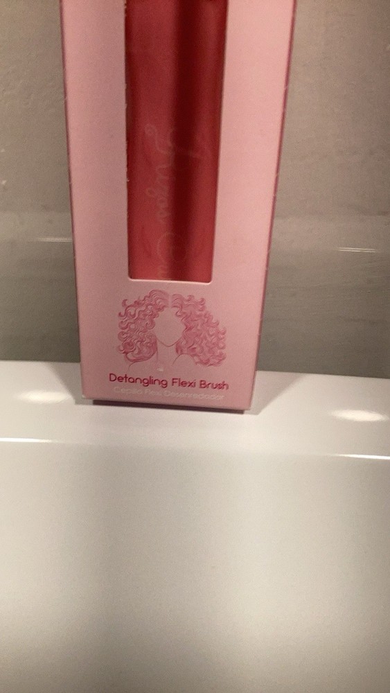 Rizzo curls detangling flex brush