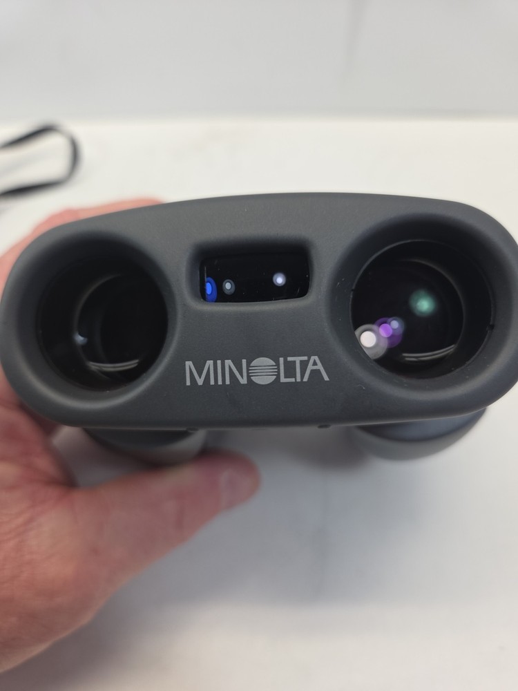 Minolta Compact AF 8 8x10x23 6.6 Degrees Binoculars