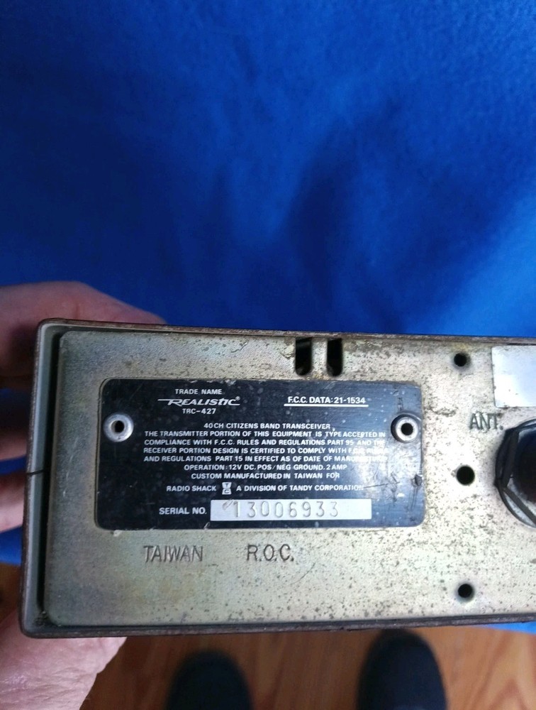 Vintage Realistic TRC-427 CB Radio Mobile No Microphone DC UNTESTED