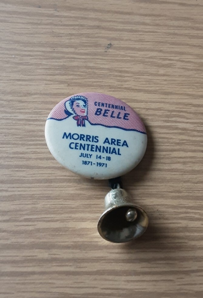 1871 1971 Centennial Belle Morris Minnesota Centennial Pin Back Button with Bell