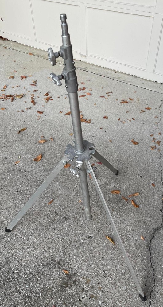 Mole Richardson Light Stand Very Good Condition