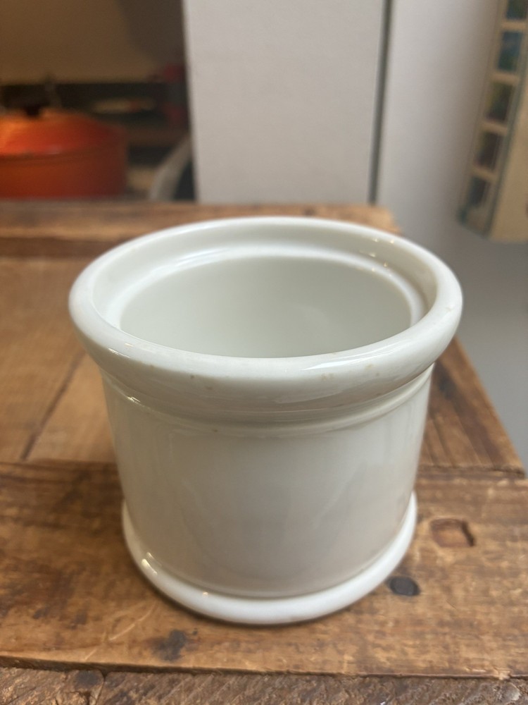 USQMC WWII Mess Hall Restaurant Ware Condiment Jar Bottom Shenango China