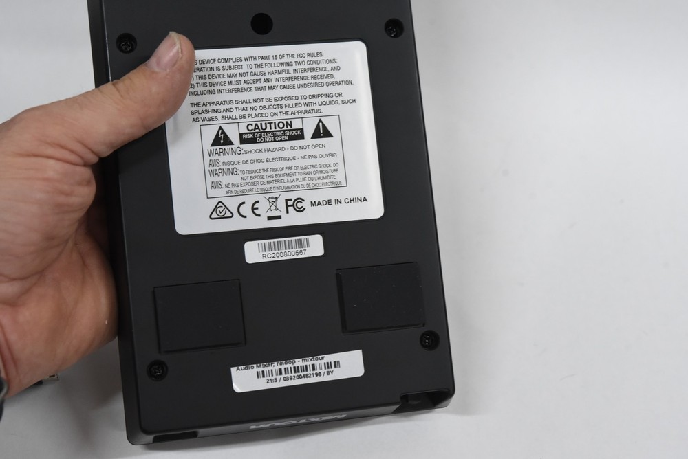 RELOOP MixTour All-In-One DJ Controller with Carry Case & Lightning Cable