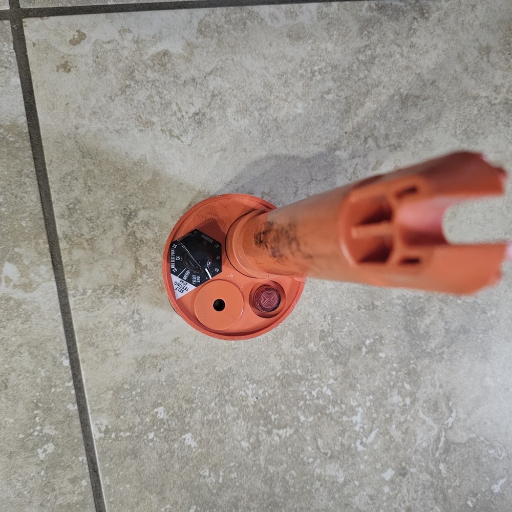 Salisbury 4744 Self-Testing Voltage Detector (Audio/ Visual)