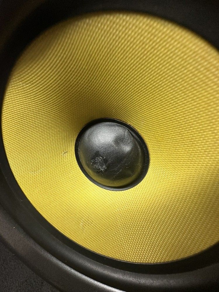 Behringer Truth B1030a Active 2-Way Reference Studio Monitor x 2