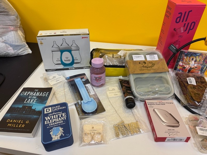 Surplus Boxes|Amazon/Walmart/Target Overstock|Great Value|Fast Shipping!!