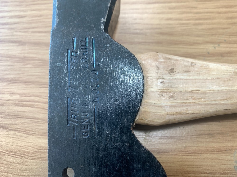 Vintage True Temper Genuine Underhill No. 70 Roofing Hatchet Original Handle