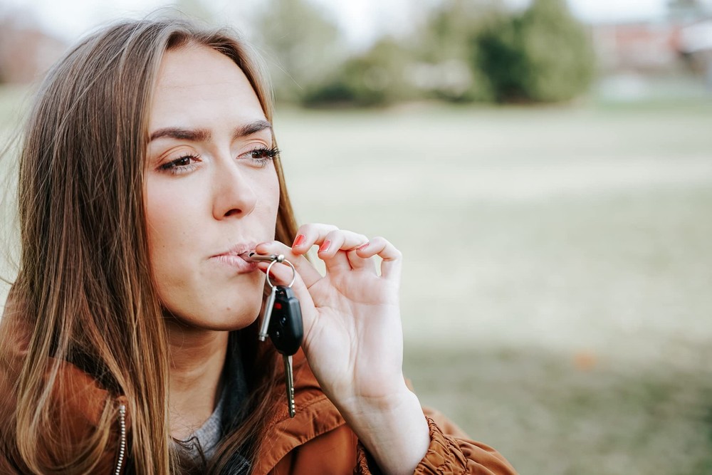 TiWhistle - Titanium Emergency Whistle (Rose Gold)