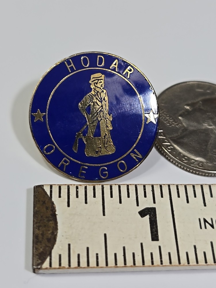 Hodar Oregon Souvenir Lapel Pin Blue Background