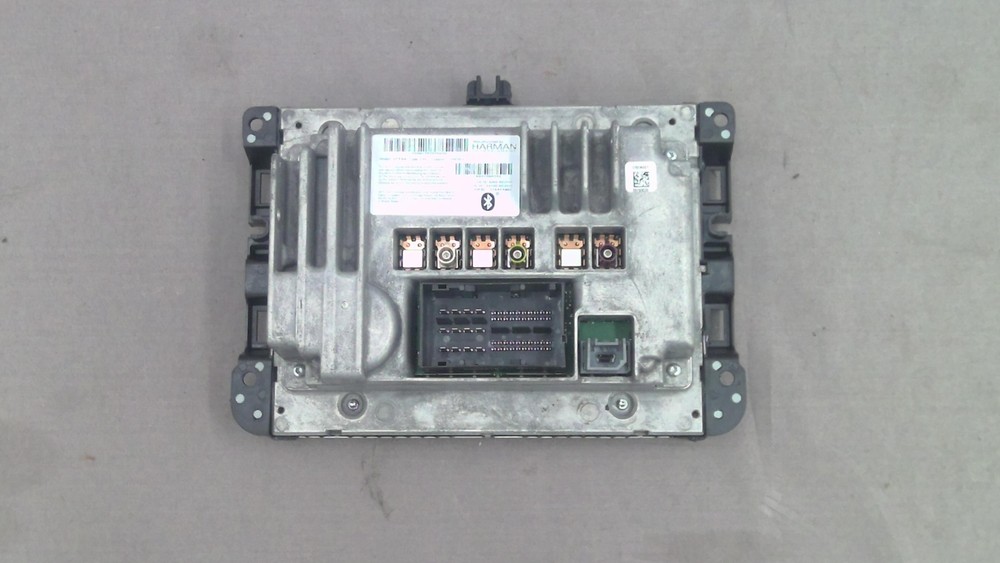 2017 Jeep Cherokee Radio Display Screen 8.4" Fits (2017)