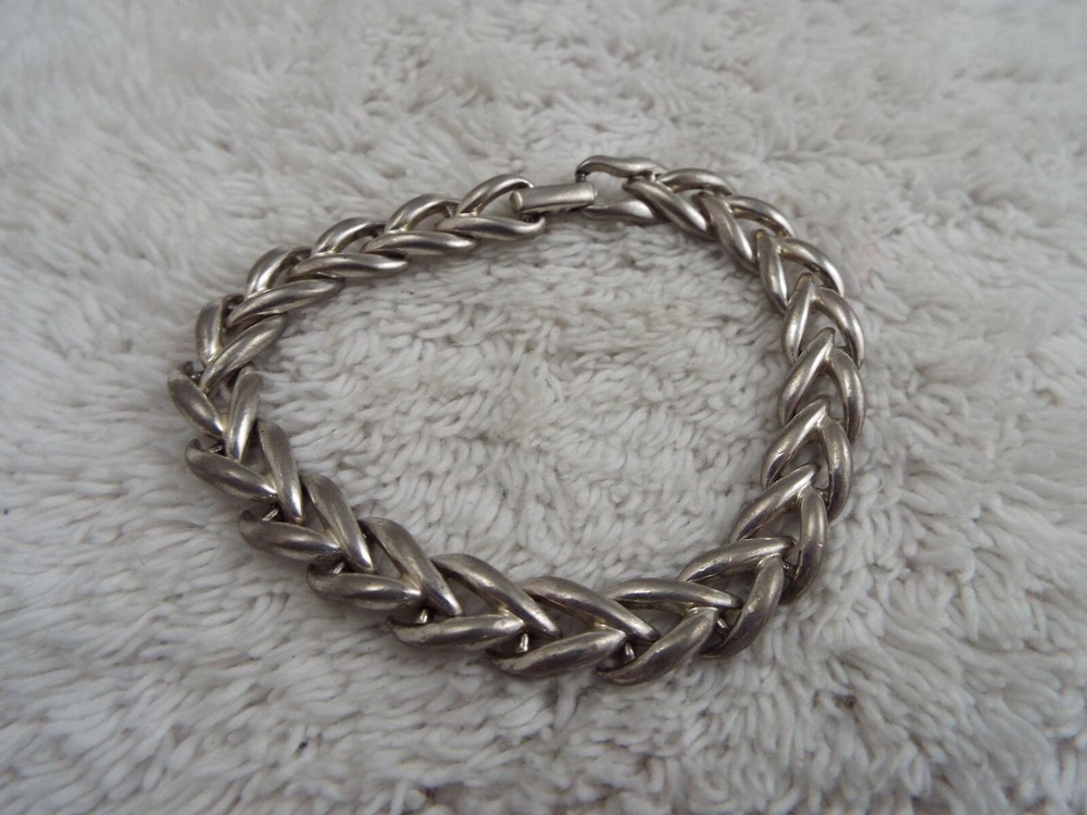Silvertone Chevron Link Bracelet