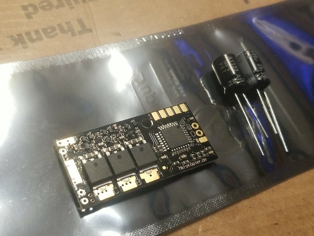 8 BL-Ctrl V2.0 Mikrocopter Brushless Speed controller + 2.5v Flight Controller