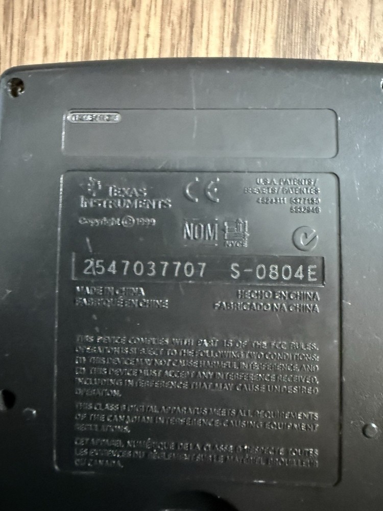 Texas Instruments TI-83 Plus Graphing Calculator LCD Display WORKING