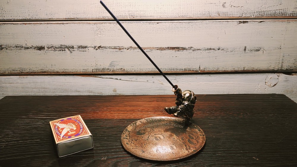 Raygun incense / bud holder - Astronaut