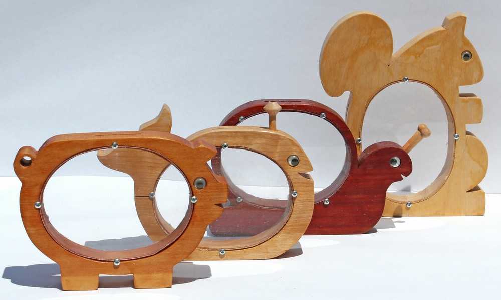 WOODWORKING PLANS COLLECTION, Easy projects, many fun patterns. Most full size