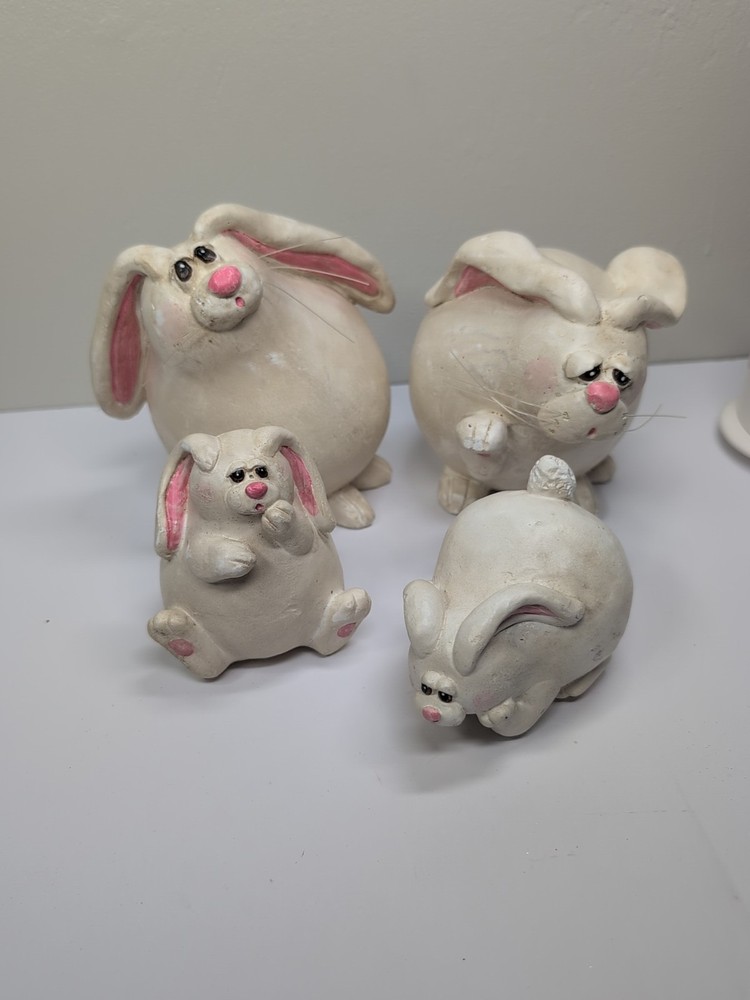 Bunny Rabbit Family Very Round, Resin, Cream Easter Spring