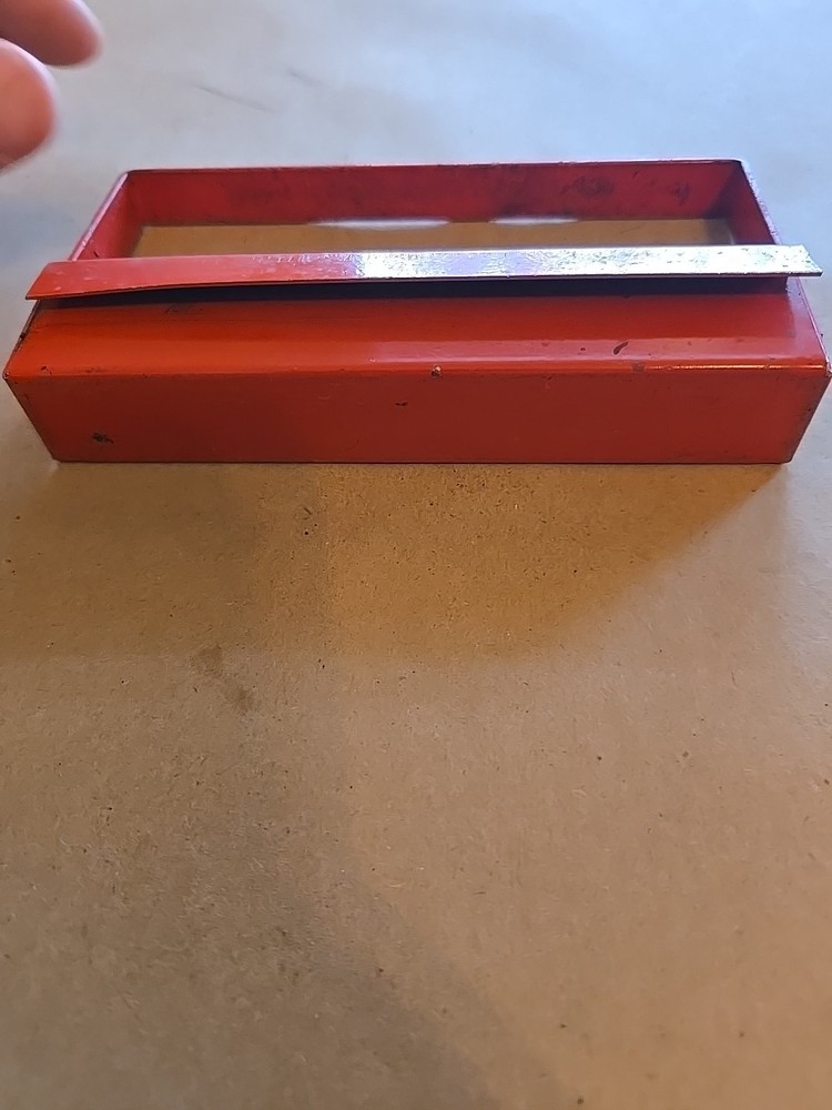 Mac Tools Vintage Metal Deep Well Socket Holder Red USA XT8