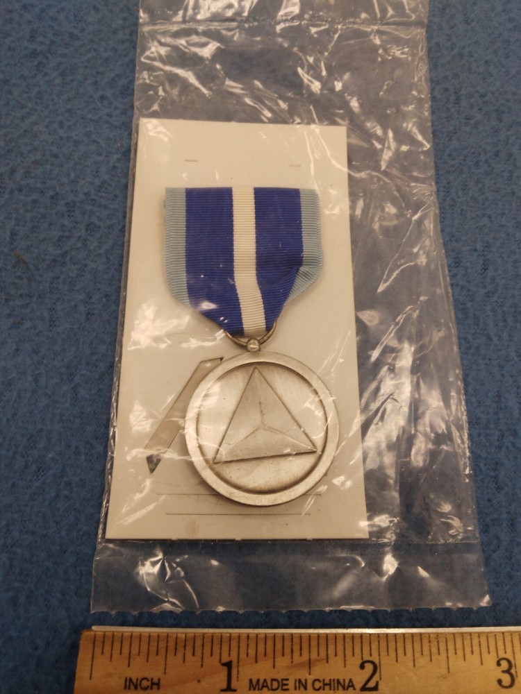 U.S. MILITARY MEDAL - FULL SIZE - NEW SEALED