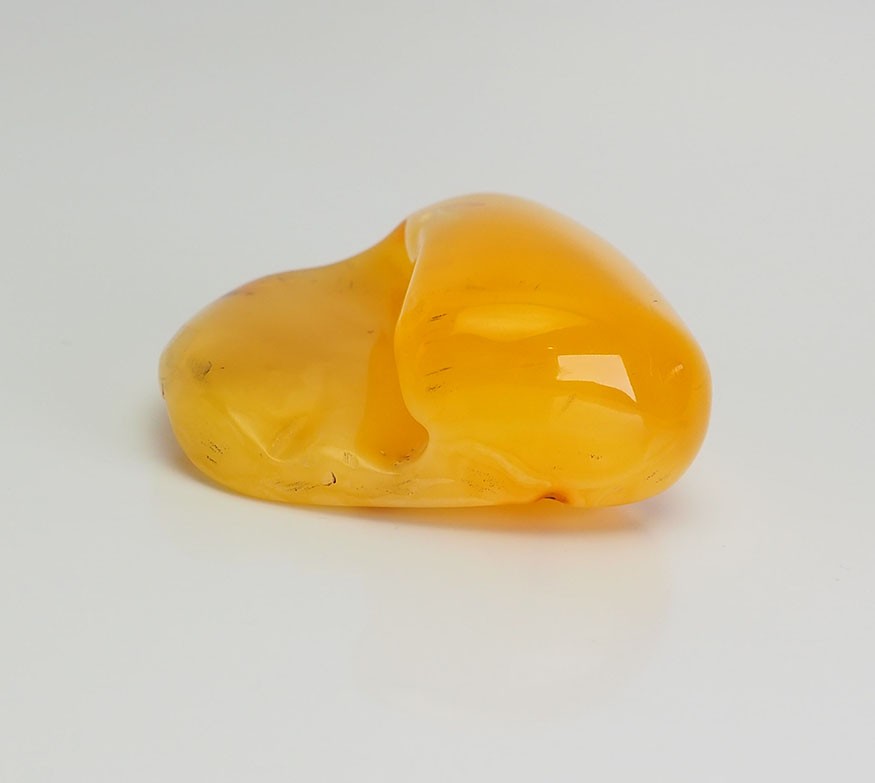 Large natural Baltic amber gemstone stone piece 44 grams