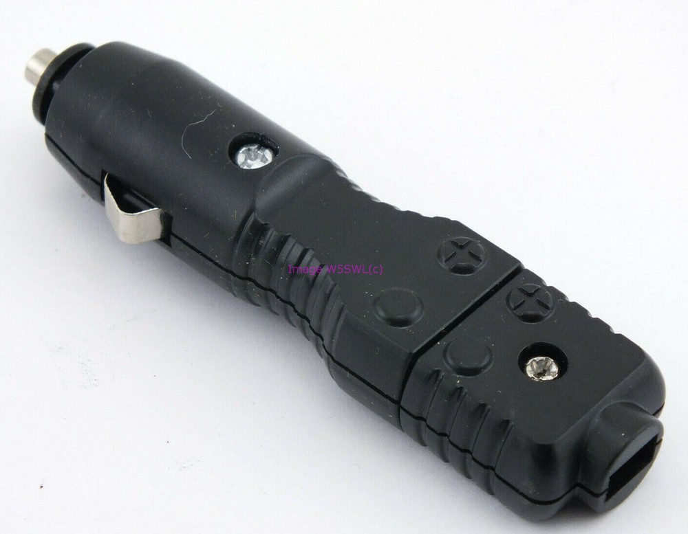 Universal 12 Volt Cigarette Lighter Plug with Switchable Polarity / Ground