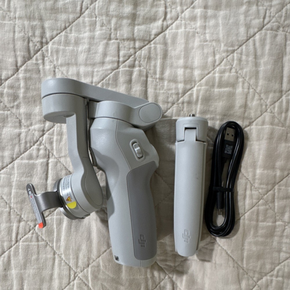 DJI Osmo Mobile SE Smartphone Gimbal Stabilizer Foldable Motorized Universal