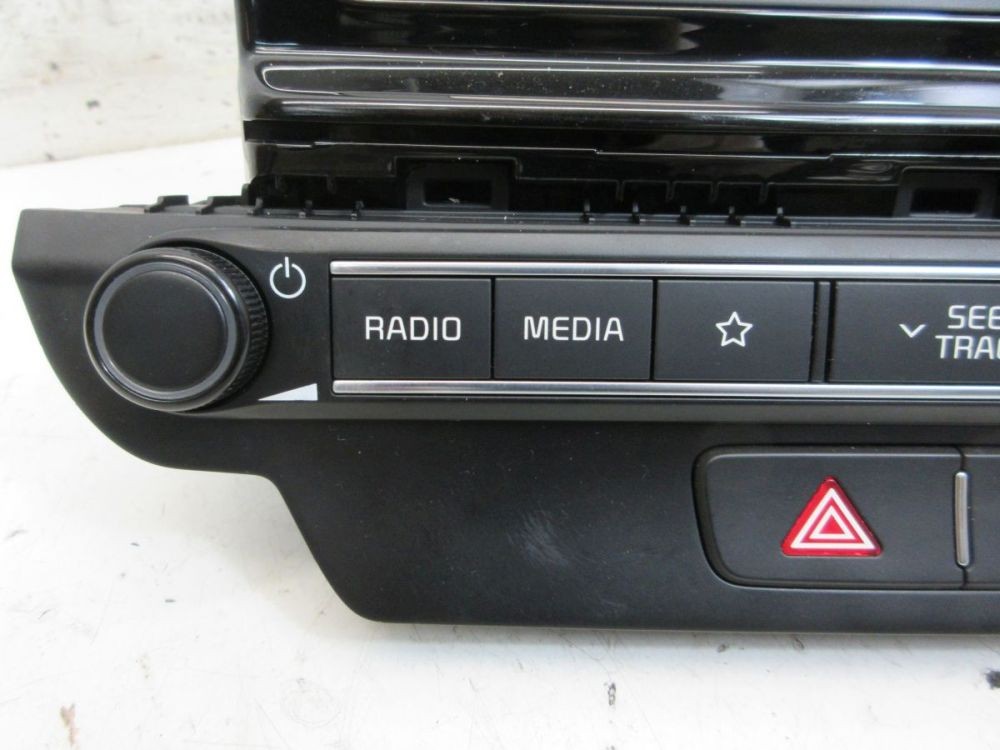 Radio/Navigation System - Combination Multimedia Bluetooth Hazard Light Fits for
